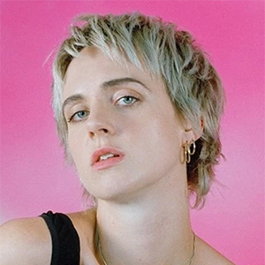 MØ